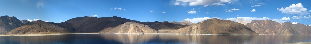 A panoramic view of Pangong Tso lake of Ladakh.  This image has been cropped from the original for use in a Wikivoyage Pagebanner template.